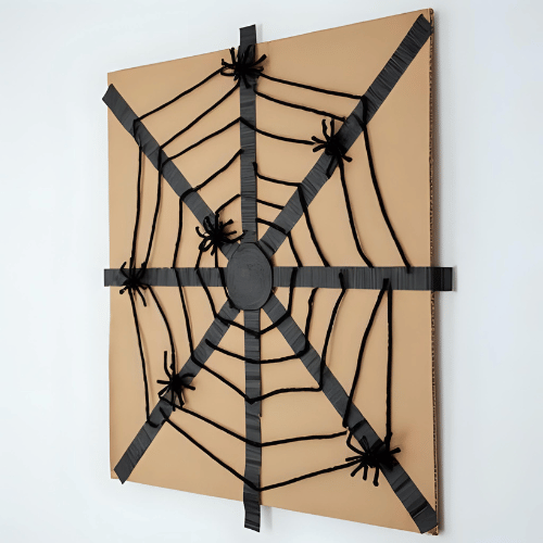 Telaraña con hilo negro y arañas